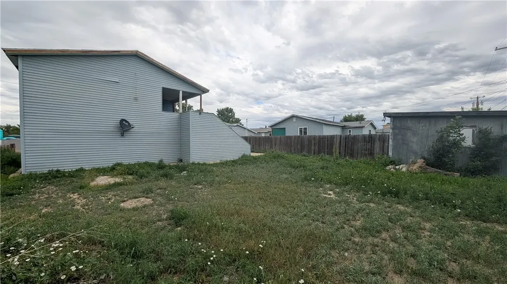 713 And 711 N Oneil Avenue Glendive MT 59330