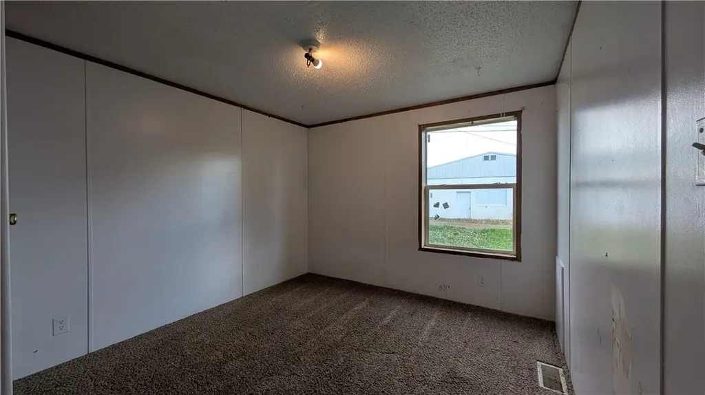 713 And 711 N Oneil Avenue Glendive MT 59330