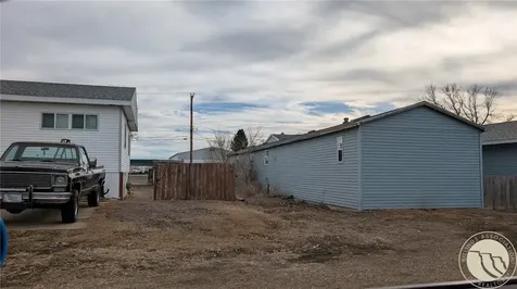 711 and 713 N Oneil Avenue Glendive MT 59330