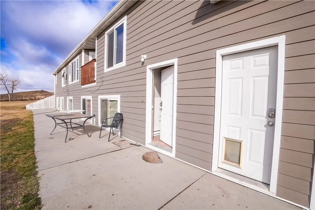 1218 Bighorn Road Hardin MT 59034