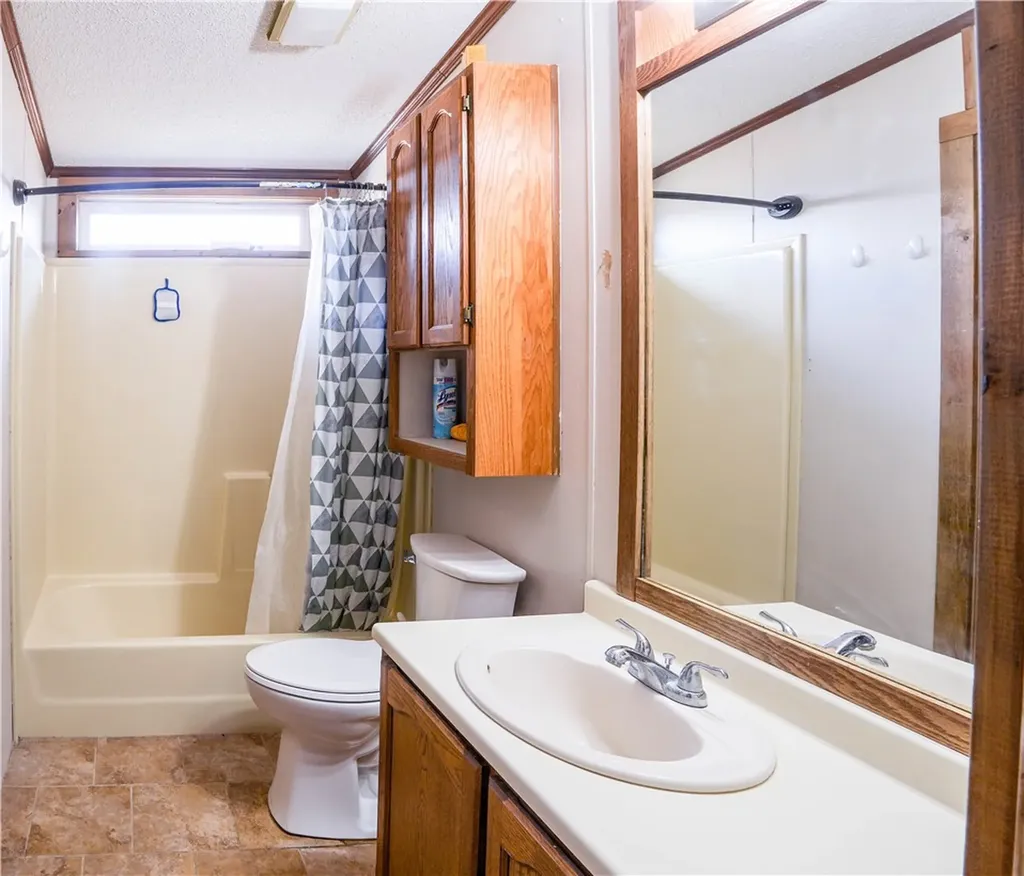 1218 Bighorn Road Hardin MT 59034