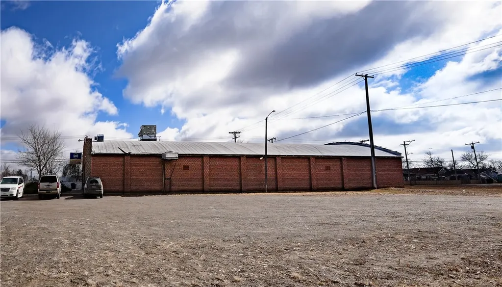 520 2nd Street W Hardin MT 59034