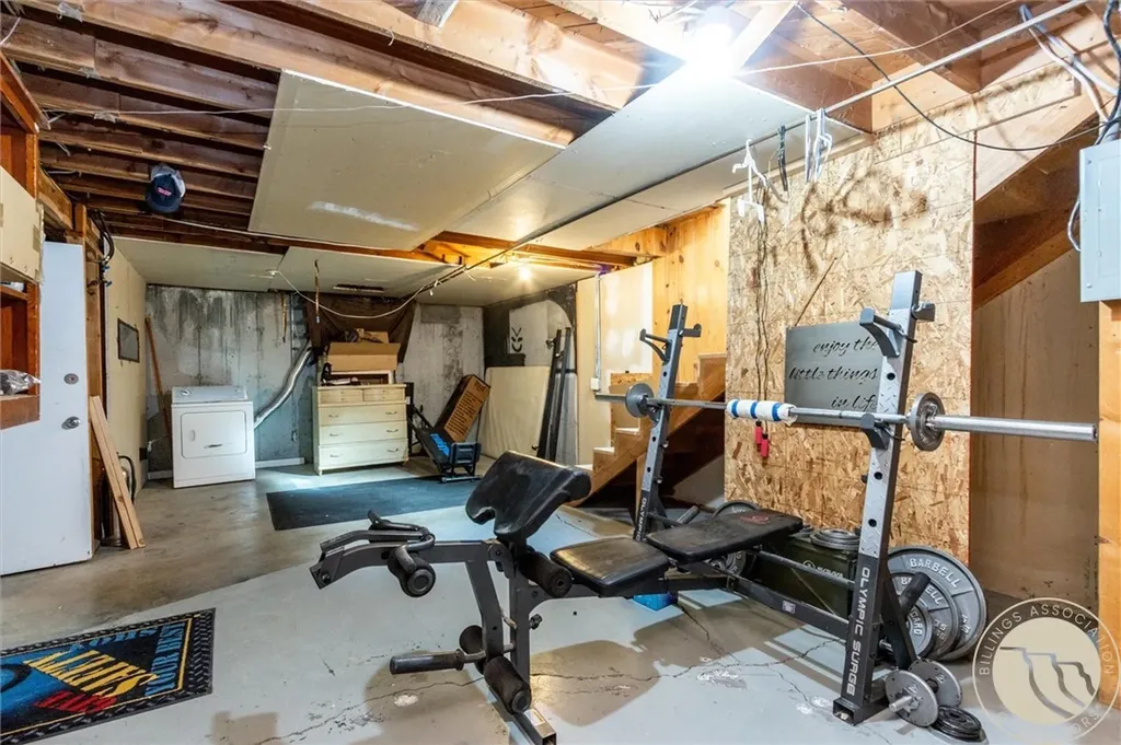 7809 Lewis Avenue Billings MT 59106