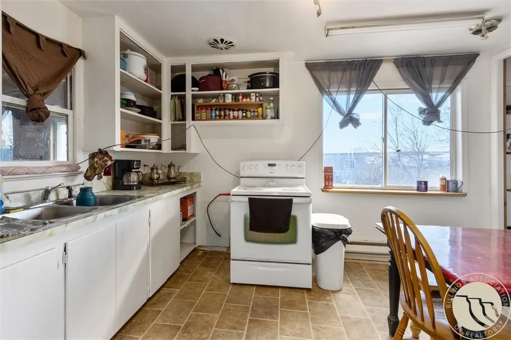 7809 Lewis Avenue Billings MT 59106
