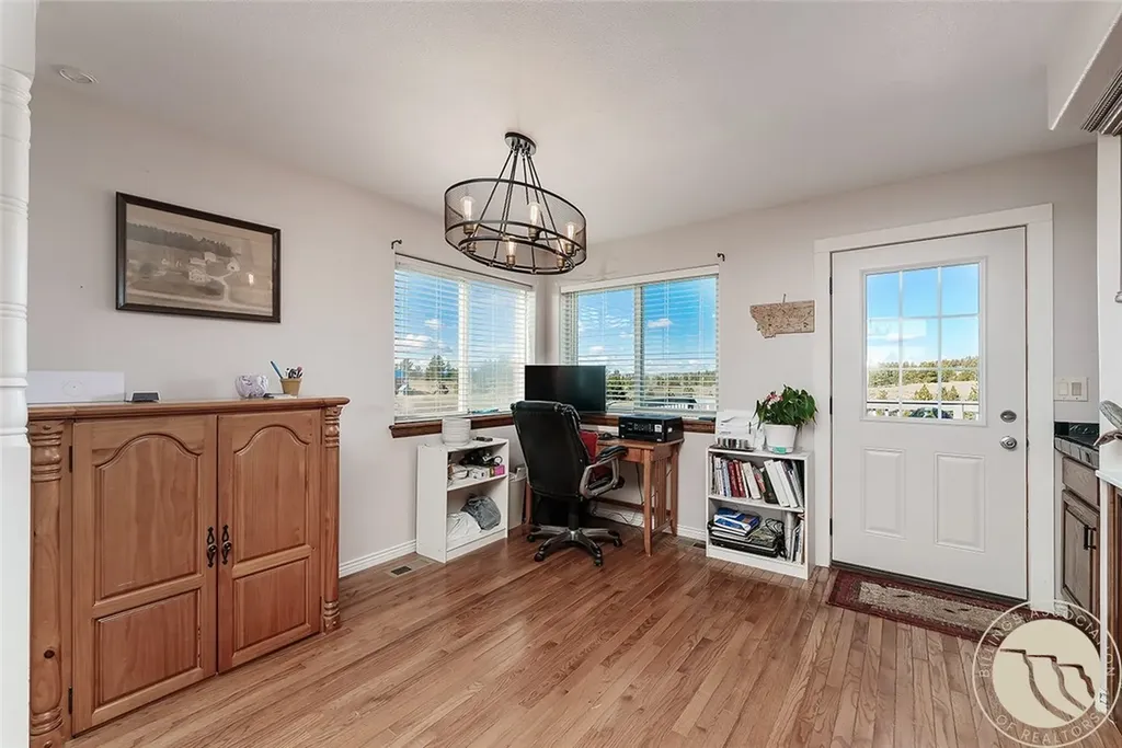 6345 Pleasant Hollow Trail Shepherd MT 59079