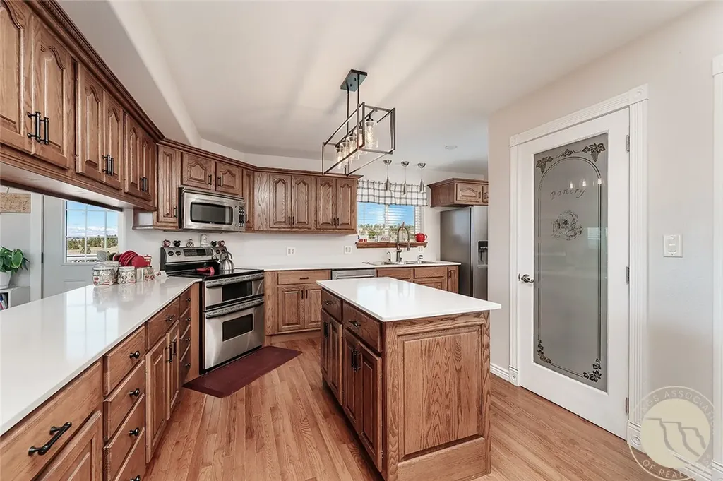 6345 Pleasant Hollow Trail Shepherd MT 59079