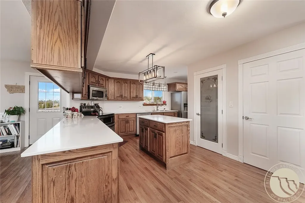 6345 Pleasant Hollow Trail Shepherd MT 59079