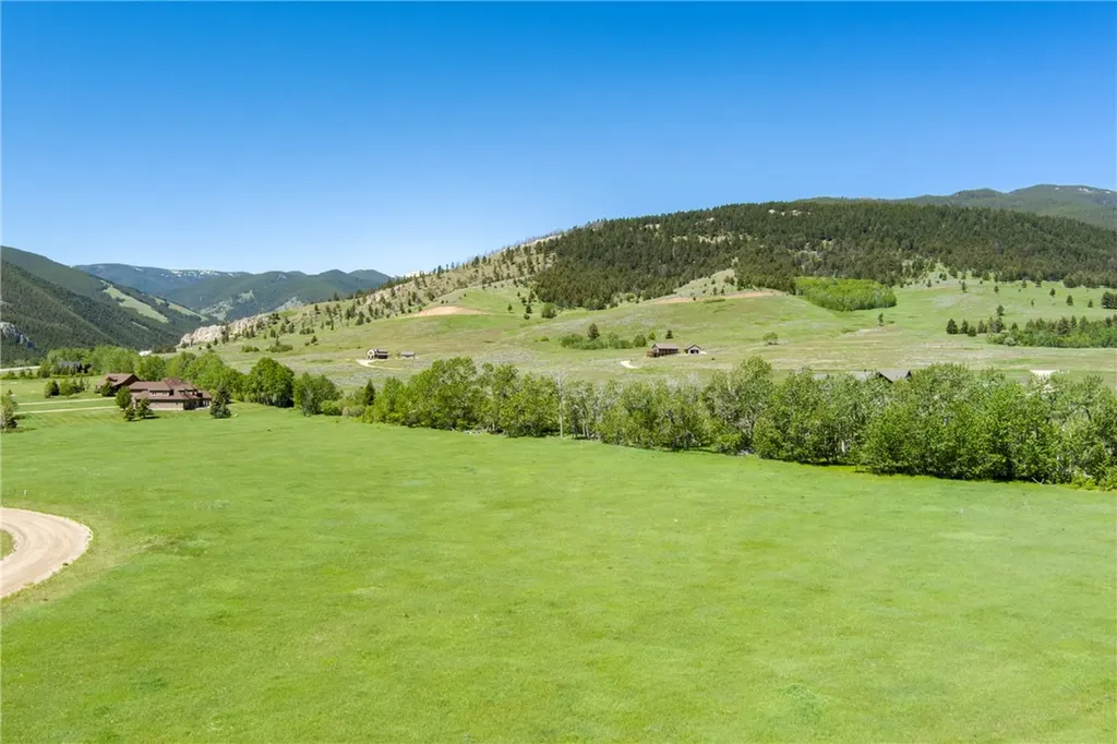 Tbd Palisades Loop Red Lodge MT 59068
