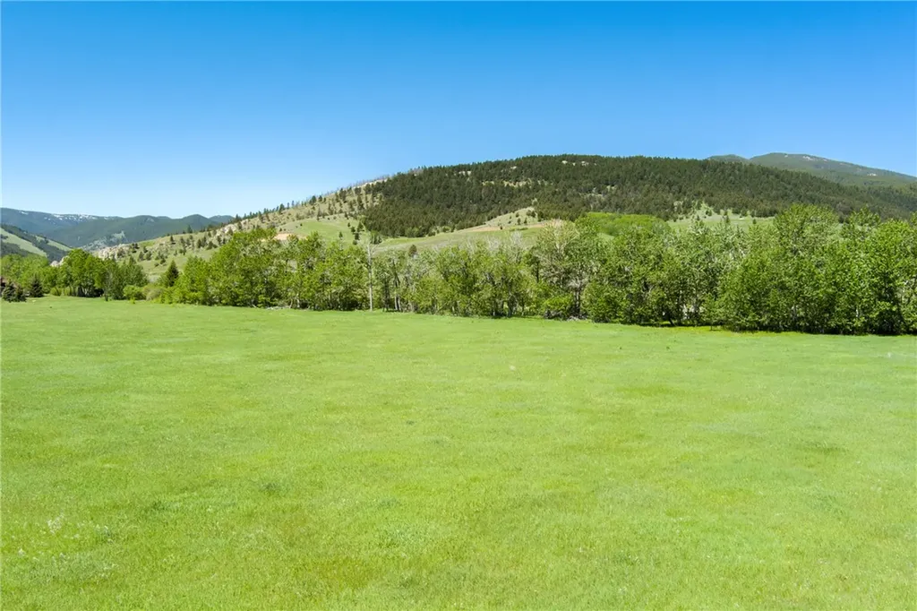 Tbd Palisades Loop Red Lodge MT 59068