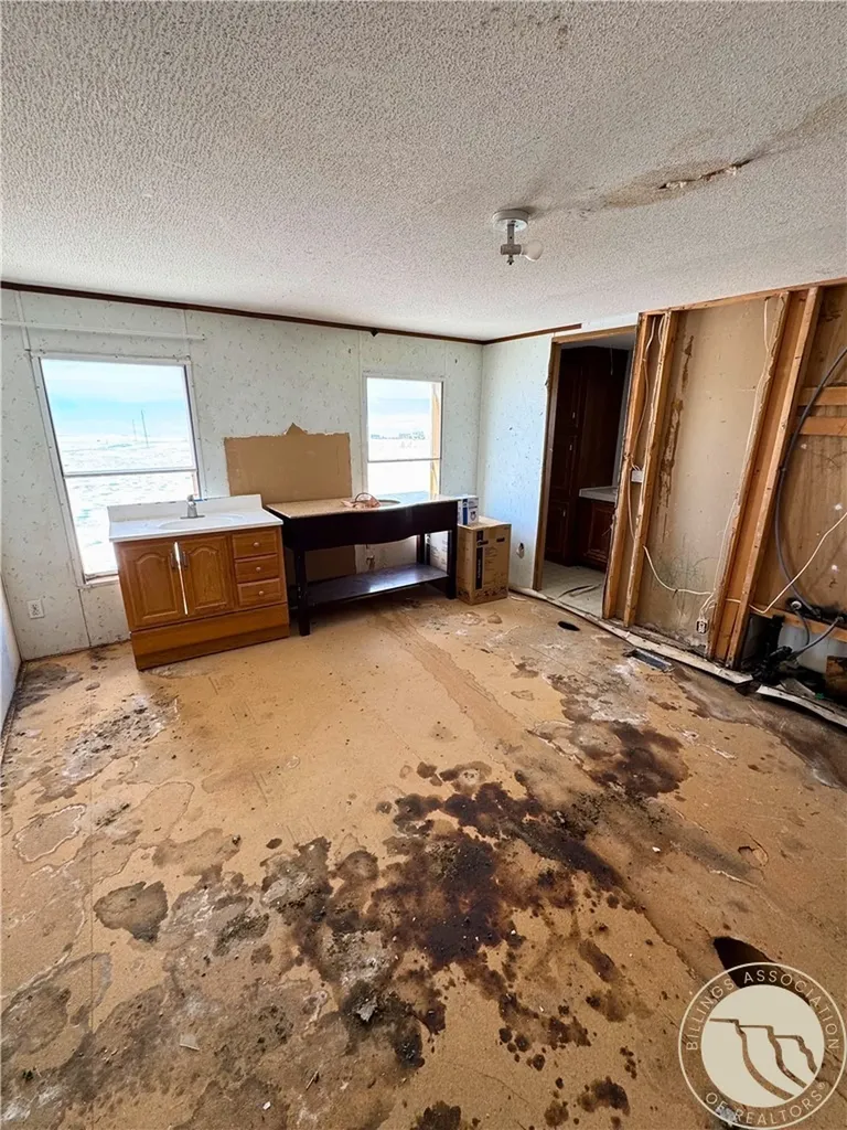 530 Belmont Road Lavina MT 59046