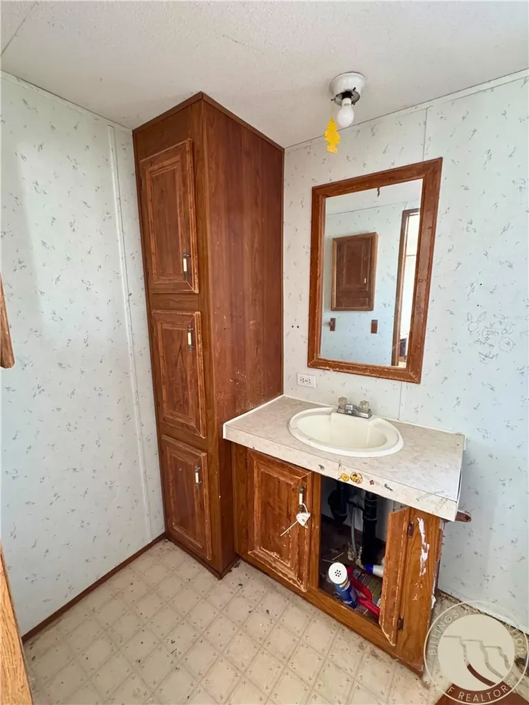 530 Belmont Road Lavina MT 59046