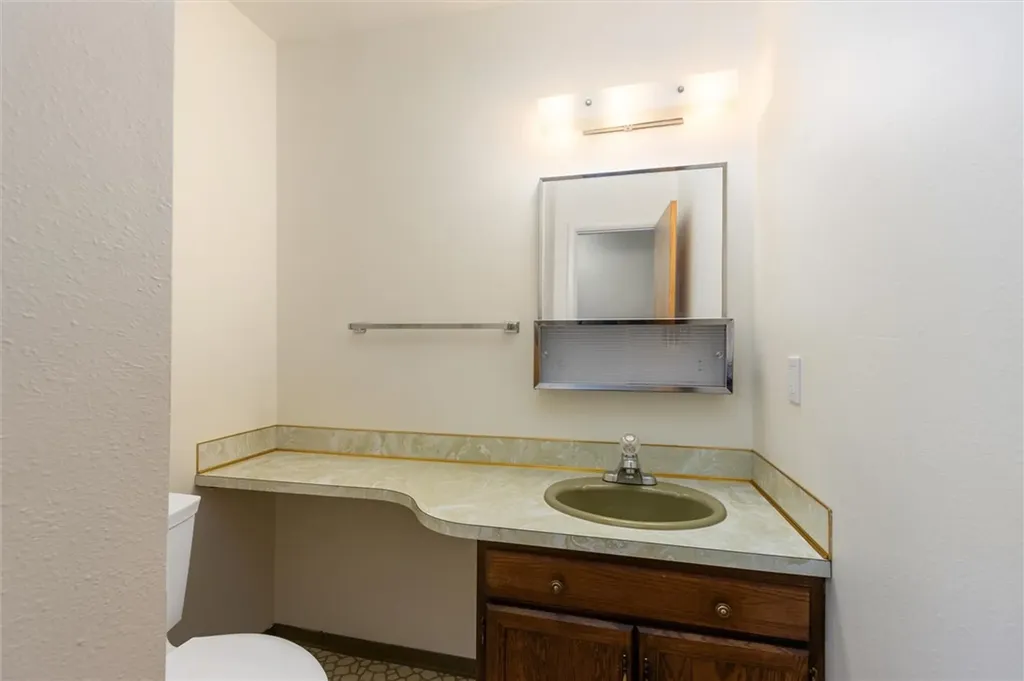 1745 Parkhill Drive Billings MT 59102