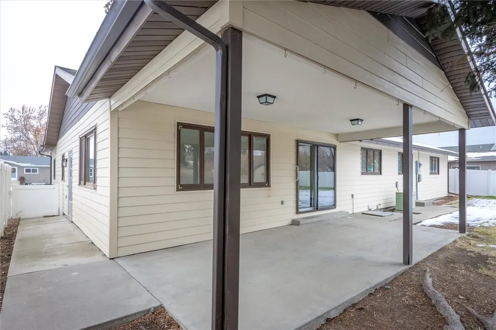 1745 Parkhill Drive Billings MT 59102