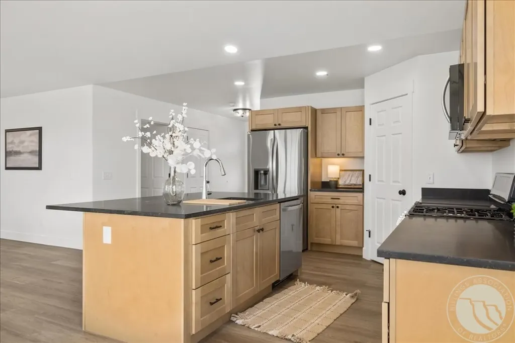 5464 Apple Rose Lane Billings MT 59106
