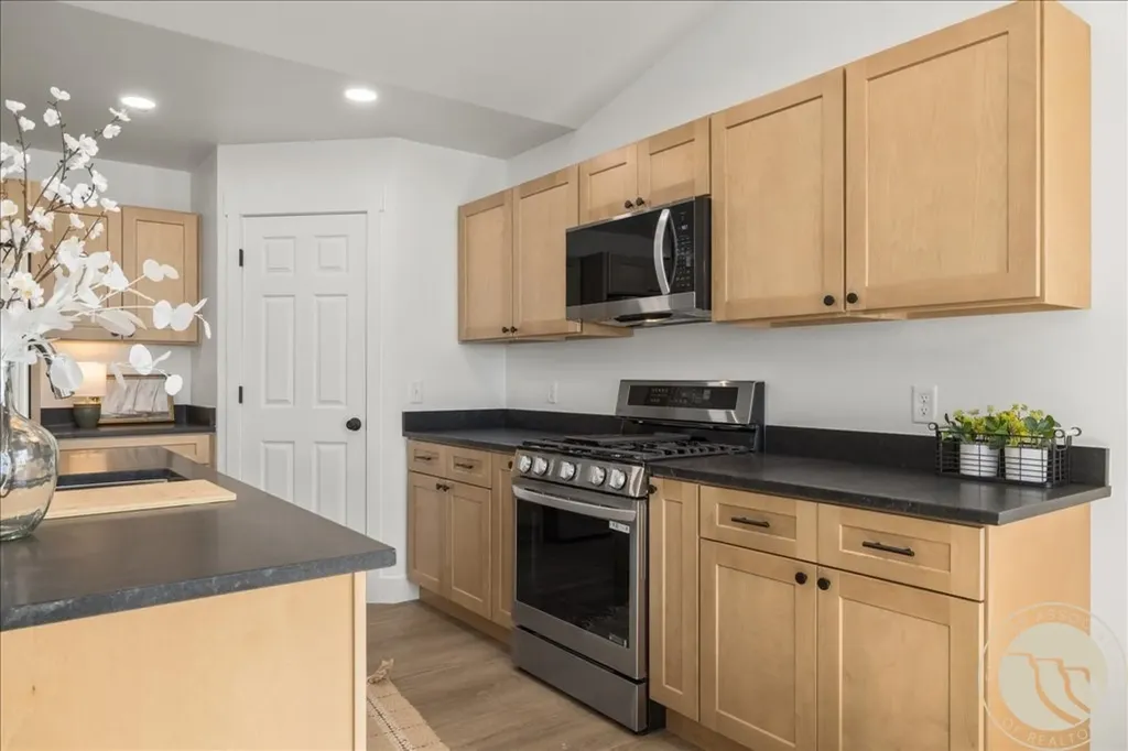 5464 Apple Rose Lane Billings MT 59106