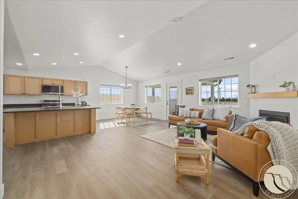 5464 Apple Rose Lane Billings MT 59106