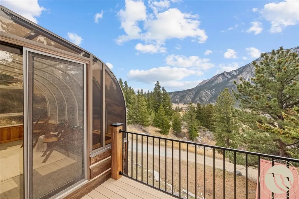 20 Sky View Trail Nye MT 59061