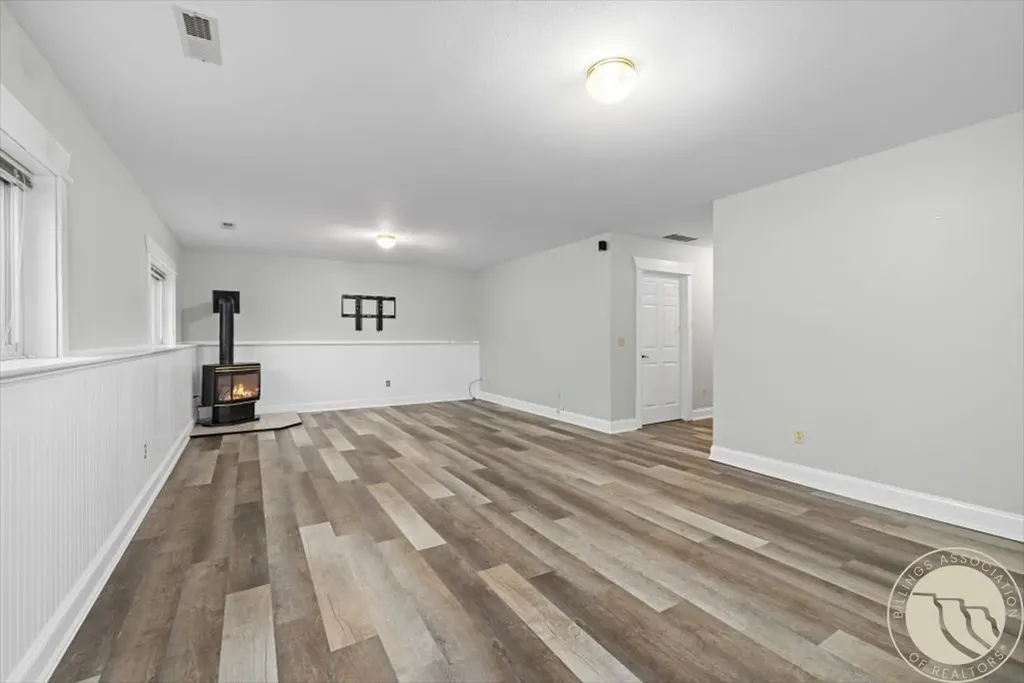 1266 Chipper Lane Huntley MT 59037