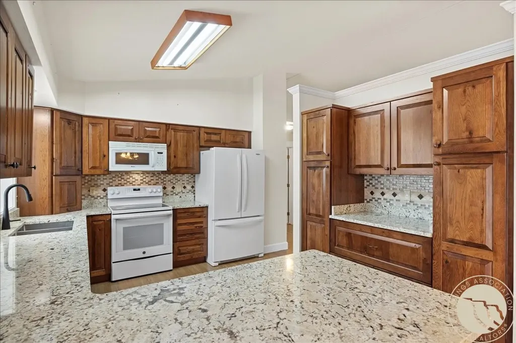 1266 Chipper Lane Huntley MT 59037