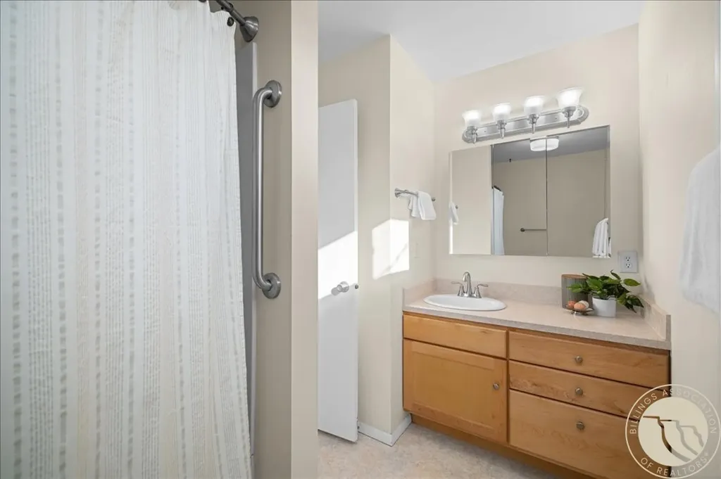 446 N Lakeview Drive Billings MT 59105