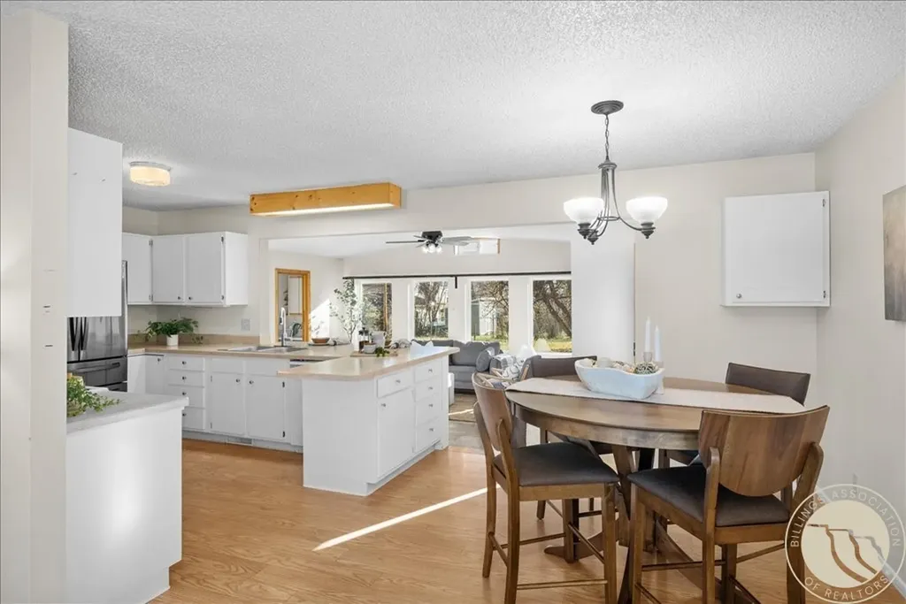 446 N Lakeview Drive Billings MT 59105