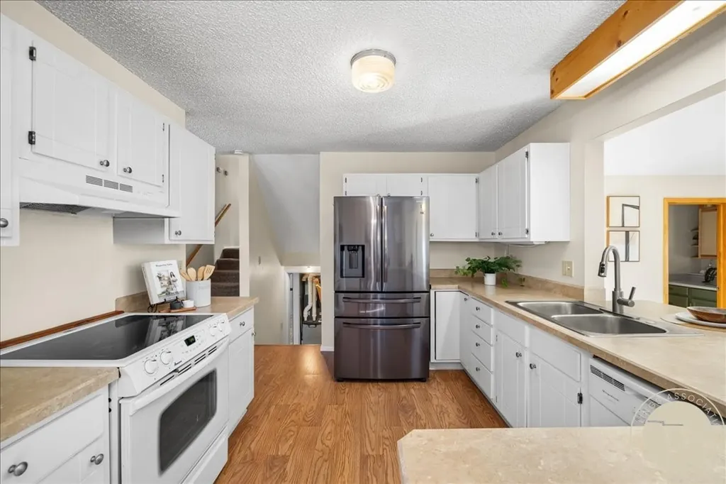 446 N Lakeview Drive Billings MT 59105