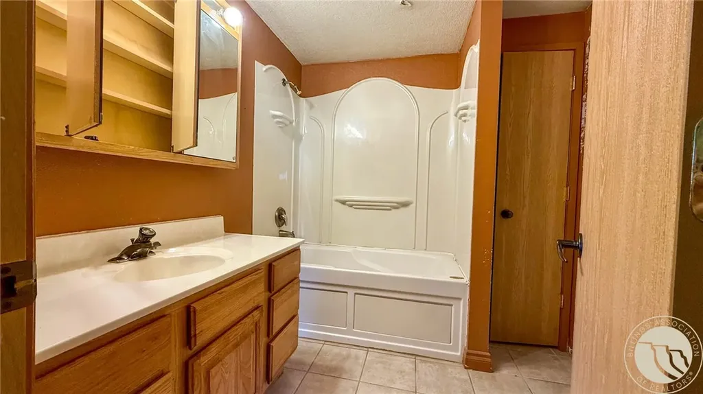 121 W Southern Avenue Plentywood MT 59254