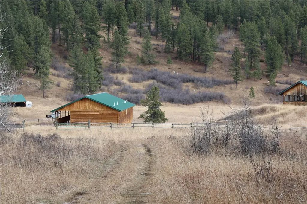 3885 NW Fork Flatwillow Road Lewistown MT 59457