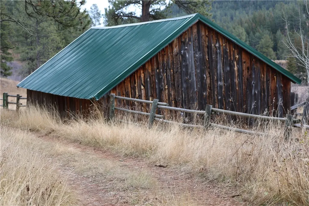 3885 NW Fork Flatwillow Road Lewistown MT 59457