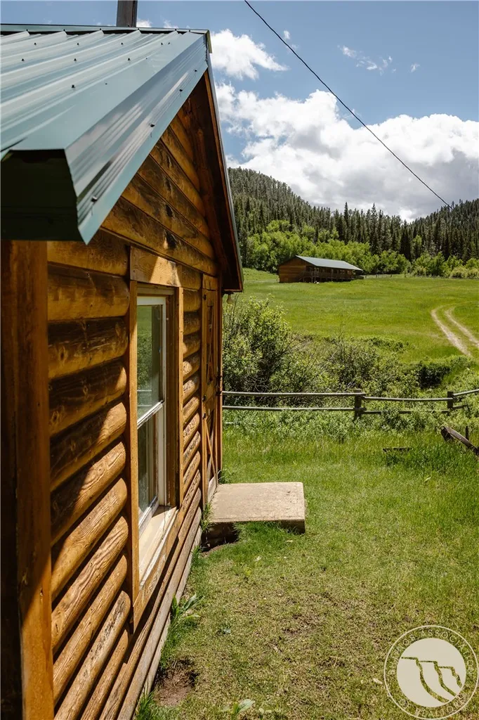 3885 NW Fork Flatwillow Road Lewistown MT 59457