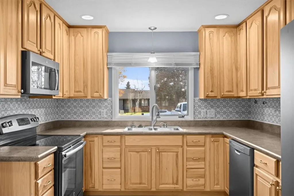 3033 Avenue F Billings MT 59102
