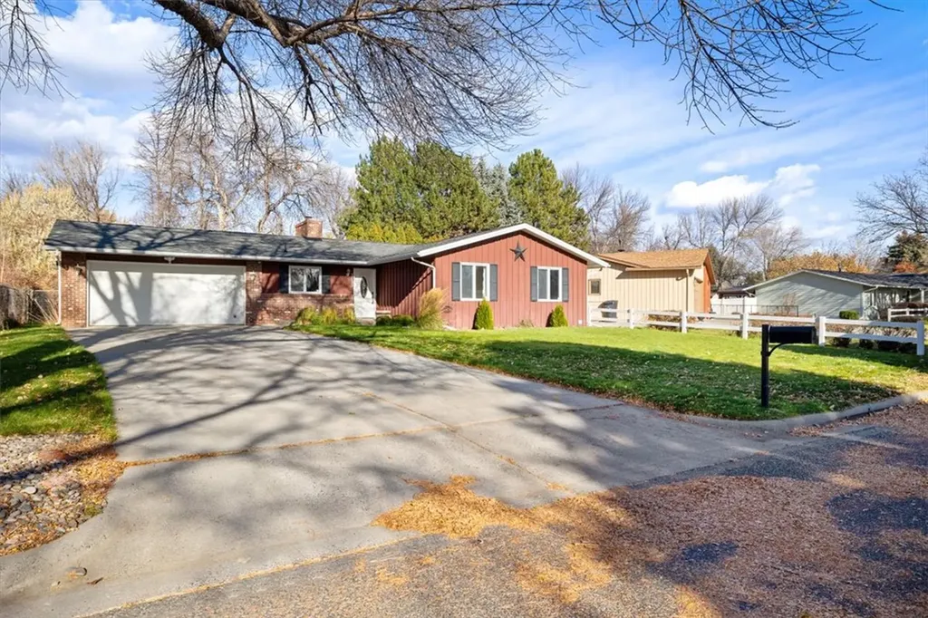 3033 Avenue F Billings MT 59102
