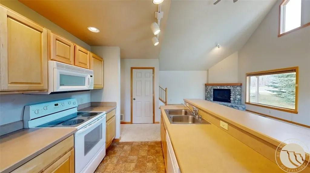 15 Spruce Lane Red Lodge MT 59068