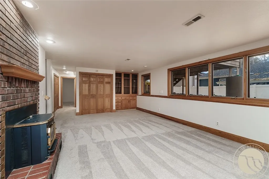 4416 Pine Cove Road Billings MT 59106