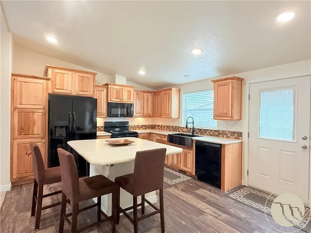 101 S 2nd Street Roberts MT 59070