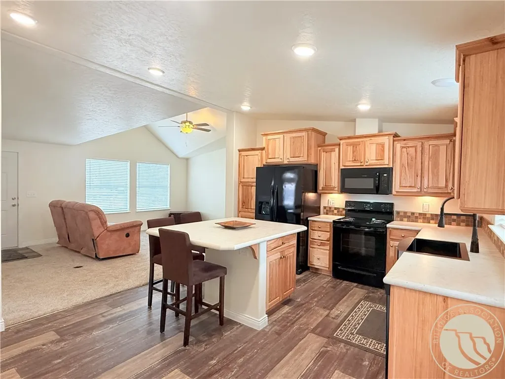 101 S 2nd Street Roberts MT 59070