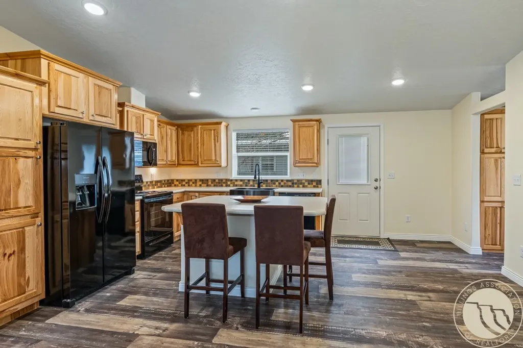 101 S 2nd Street Roberts MT 59070
