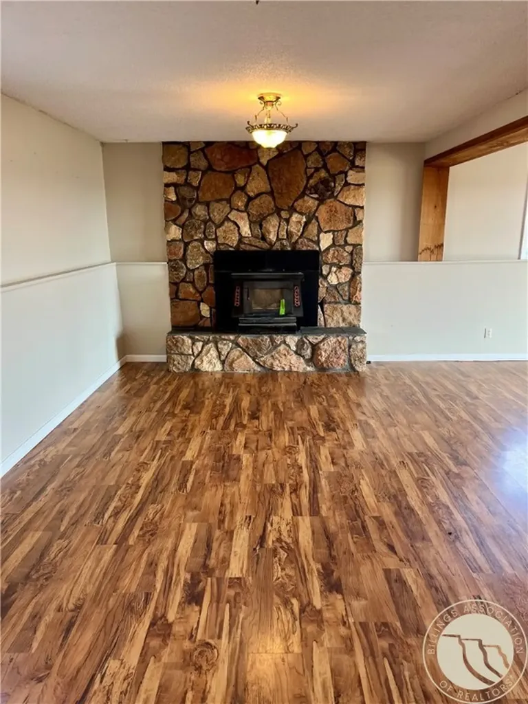 598 Highway 16 Glendive MT 59330
