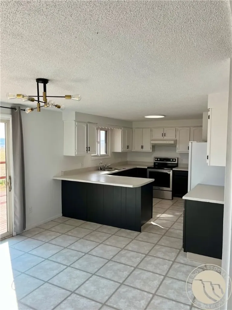598 Highway 16 Glendive MT 59330