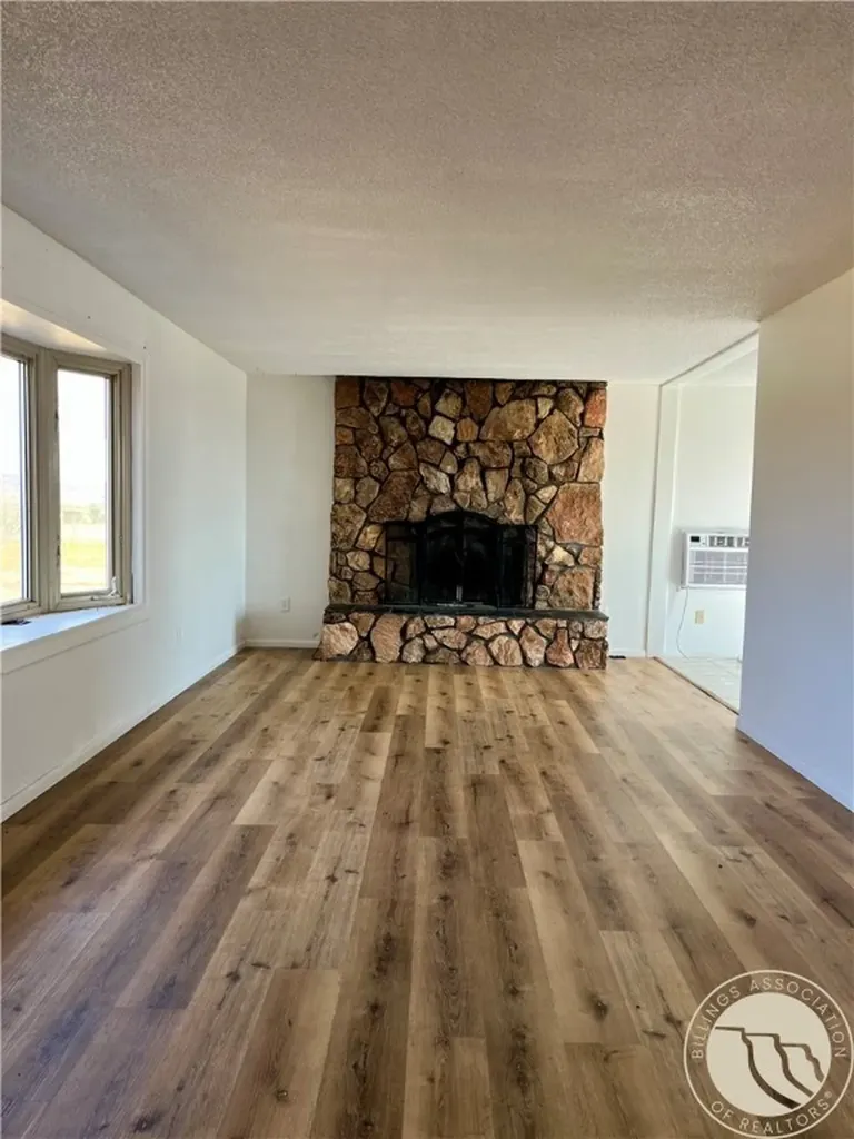 598 Highway 16 Glendive MT 59330
