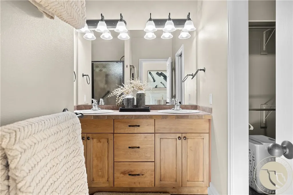 5808 Foxtail Loop Billings MT 59106