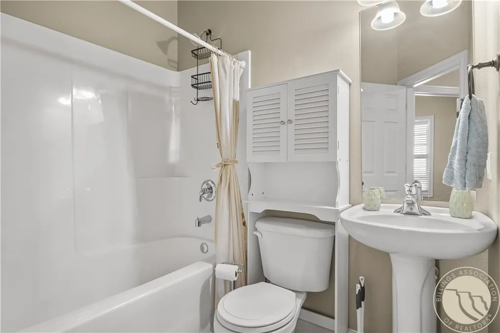 5808 Foxtail Loop Billings MT 59106