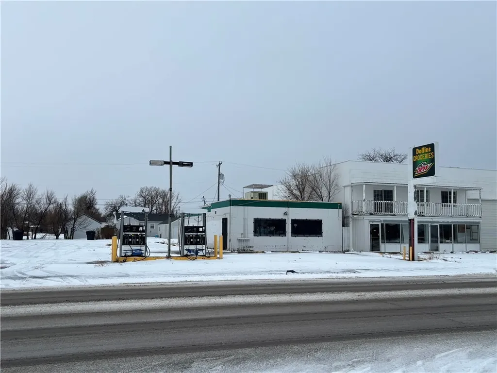 816 W 3rd Street Hardin MT 59034