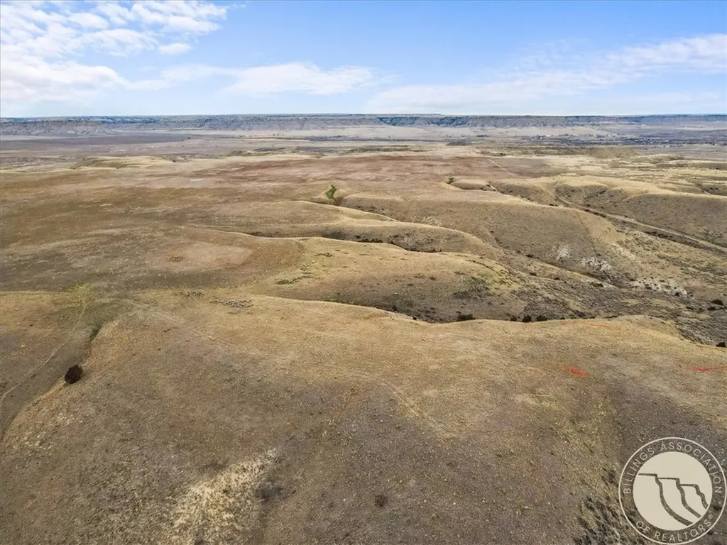 572 Acres Vista Buttes Laurel MT 59044