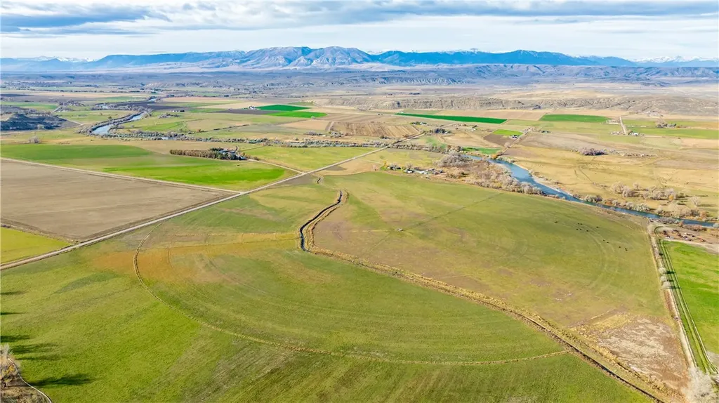 12 Westara Lane Bridger MT 59014