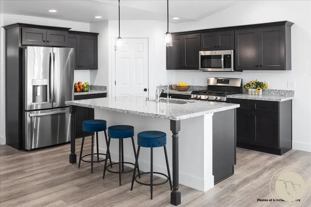 6332 Stream Bank Billings MT 59106