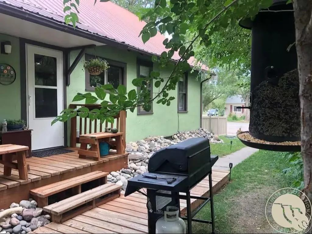 345 N 3rd Street Columbus MT 59019