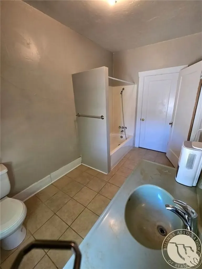 345 N 3rd Street Columbus MT 59019