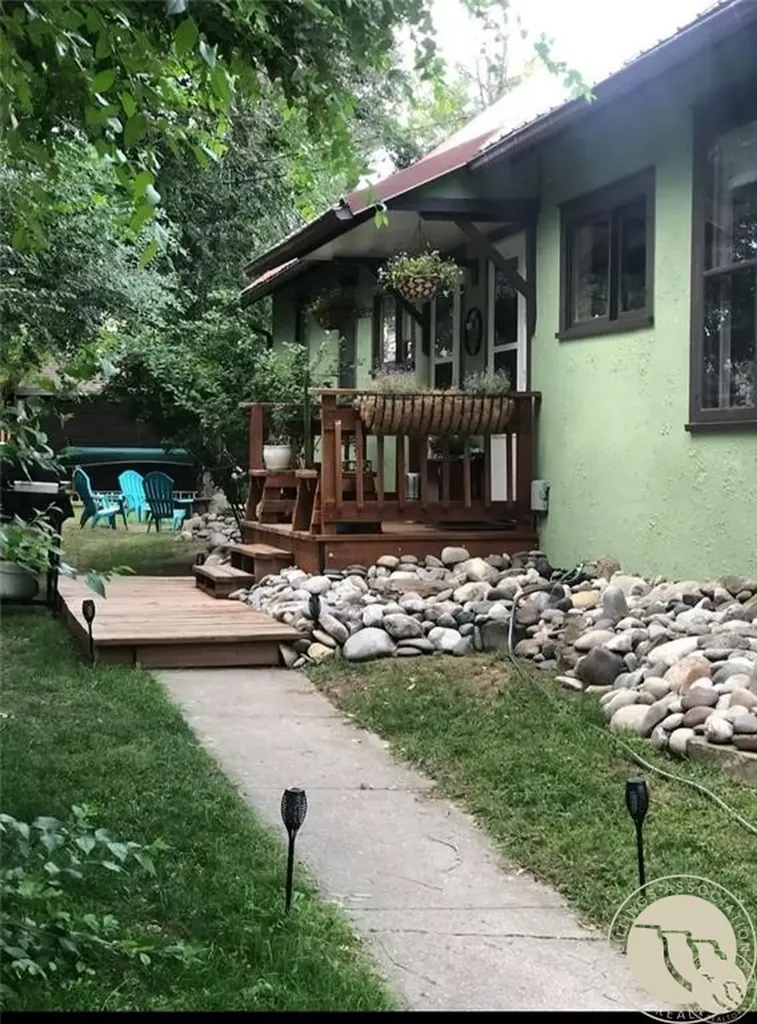 345 N 3rd Street Columbus MT 59019