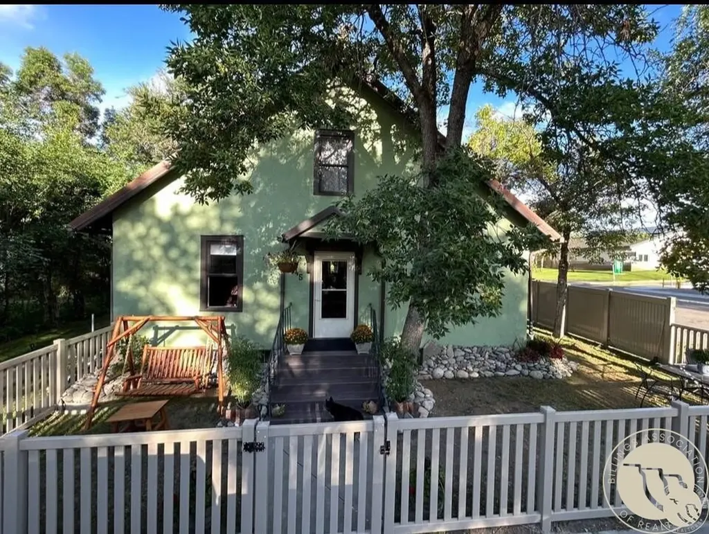 345 N 3rd Street Columbus MT 59019